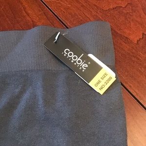 Coobie Dark Gray Ankle Leggings, One Size